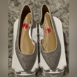 New JUICY COUTURE PADEN FLATS